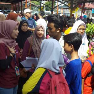 smk-raja-sarina-2-300x300xc  