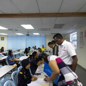 penilaian-penggredan-insitut-memandu-2017-1-300x300xc  