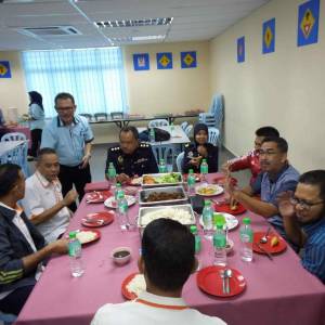 penilaian-penggredan-insitut-memandu-2017-20-300x300xc  