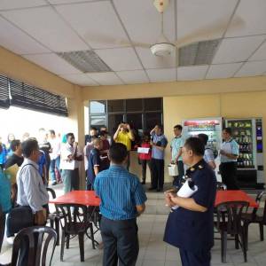 penilaian-penggredan-insitut-memandu-2017-9-300x300xc  