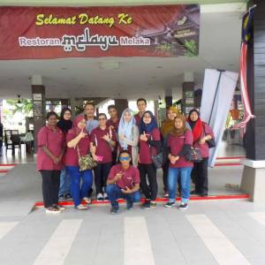 annual-dinner-2017-4-300x300xc  